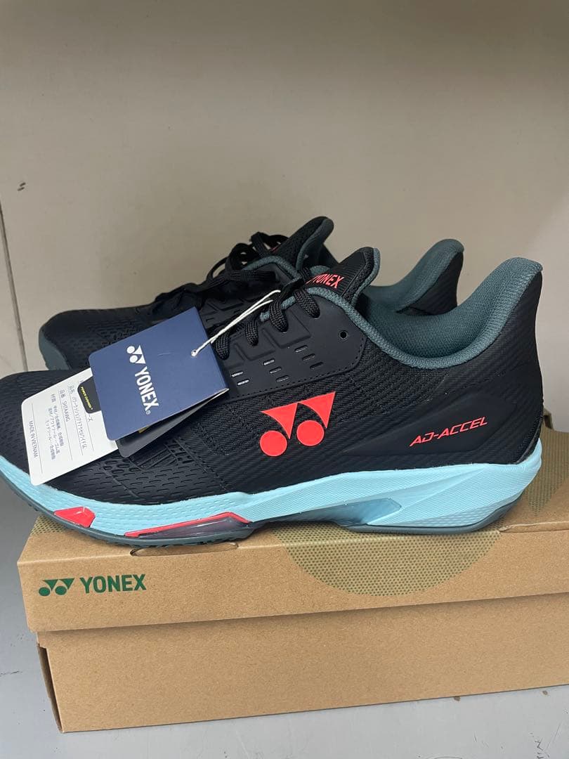 ヨネックス 新品　テニスシューズ パワークッションアドアクセルワイド