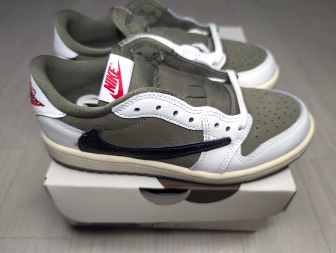 スニーカー Travis Scott Nike Reverse Olive 21cm