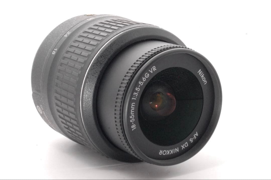 ✨美品✨Nikon D5500 バリアングル液晶 初めてのカメラに 動作良好◎