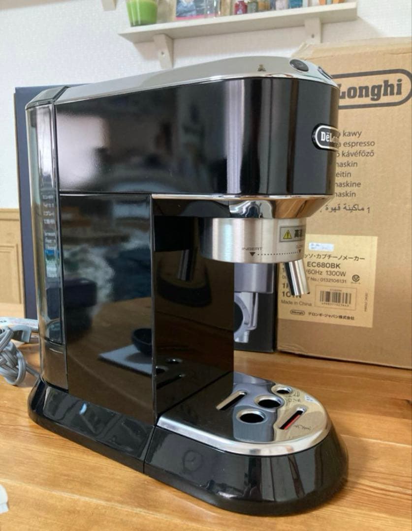 デロンギ デディカ EC680BK エスプレッソ・カプチーノメーカー
