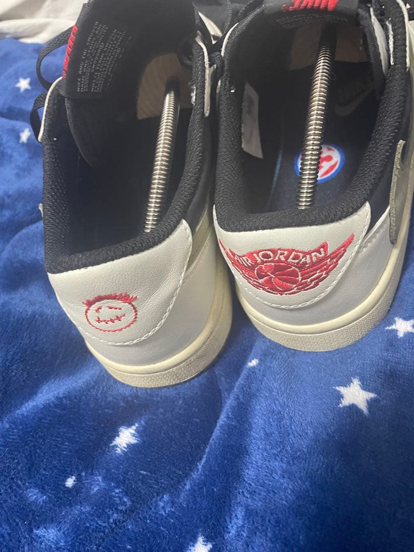 Nike Air Jordan 1 Low オリーブトラビススコット