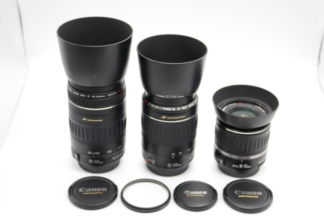 超美品 【Canon EOS Kiss X9 トリプルレンズセット】 安心保証◎