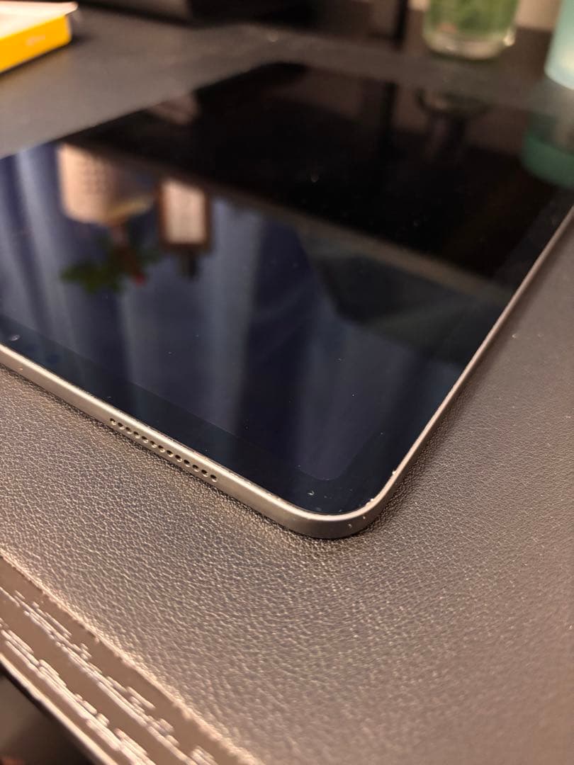 【ジャンク】iPad Pro 11インチ 第2世代 / 部品取り・液晶良好