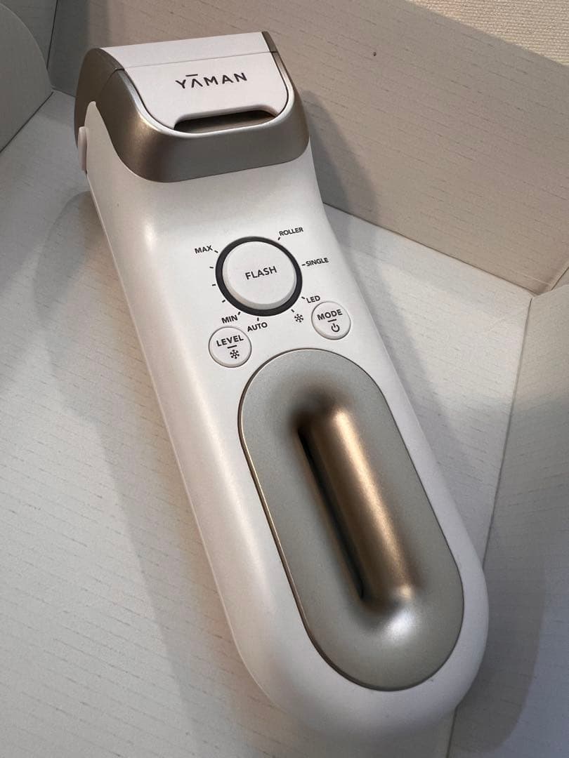 新モデル　ヤーマン　レイボーテクールプロ　脱毛器