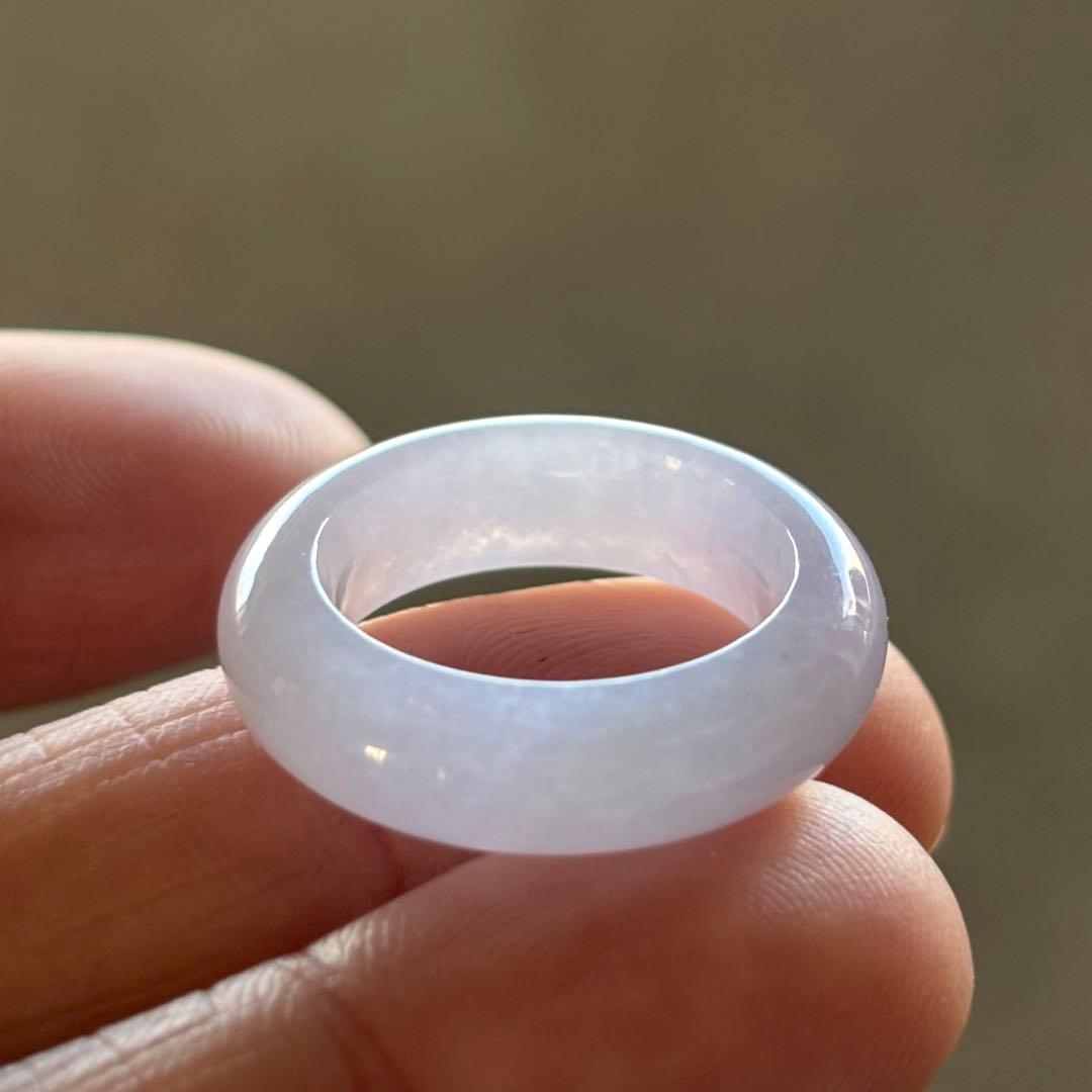 ミャンマー産 天然本翡翠　氷種　ラベンダー色 くり抜きリング　8号
