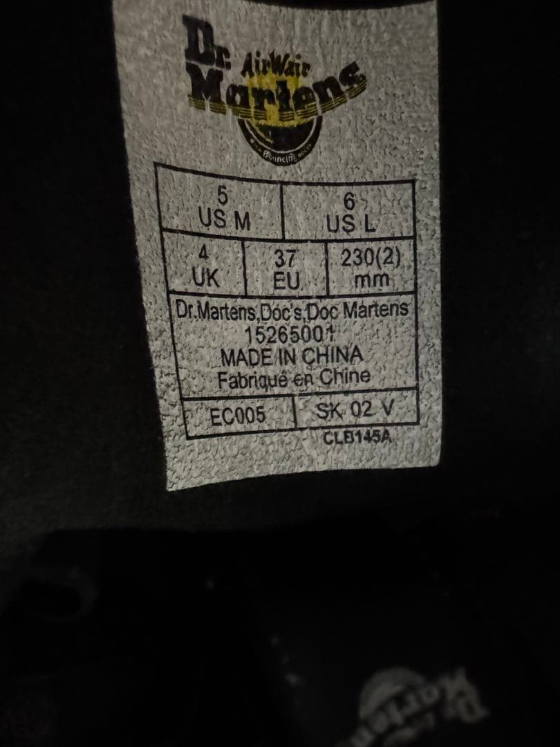 Dr.Martens 8ホールブーツ レースアップレザーブーツ 厚底　新品紐付き