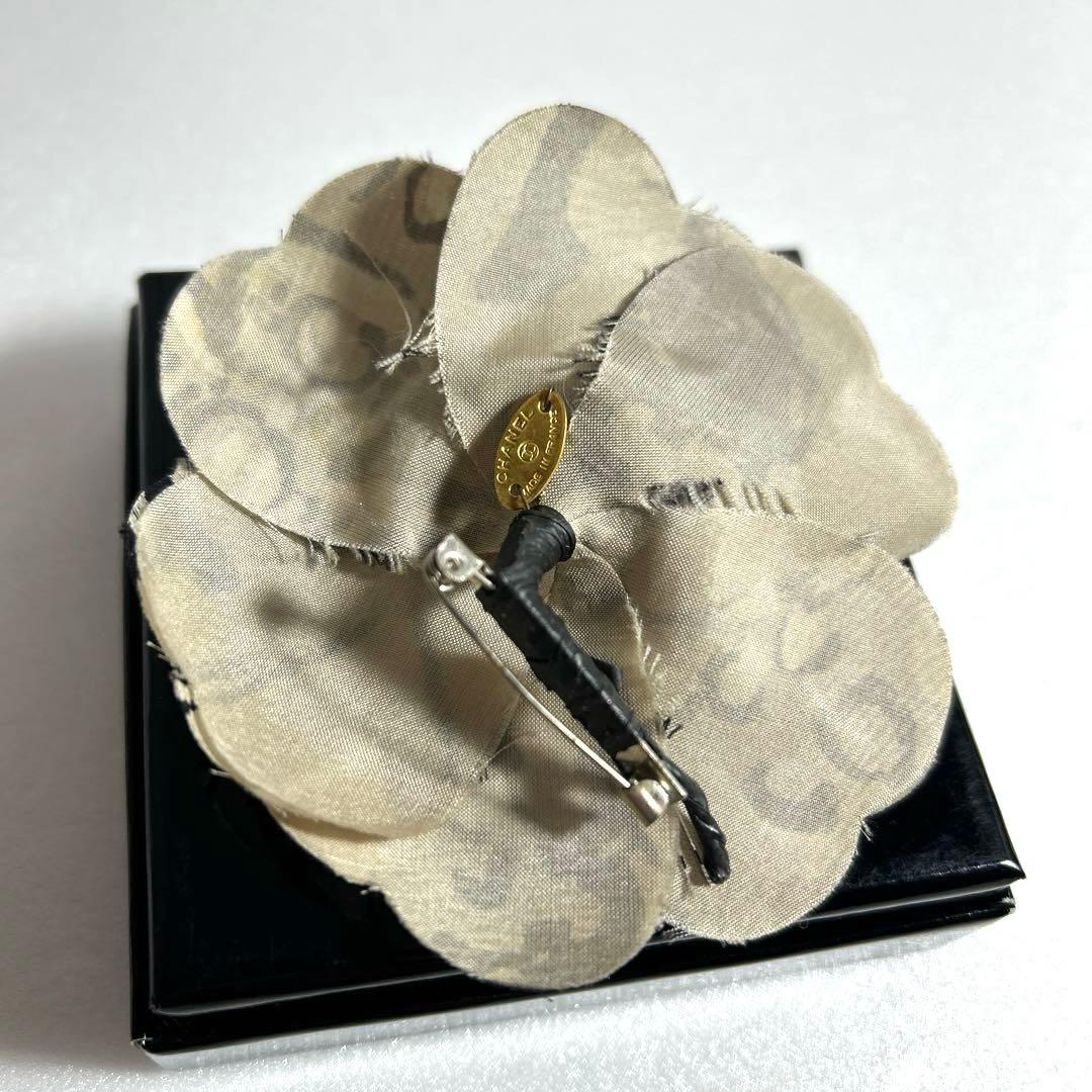 希少 CHANEL ヴィンテージ カメリア コサージュ ブローチ 花びら