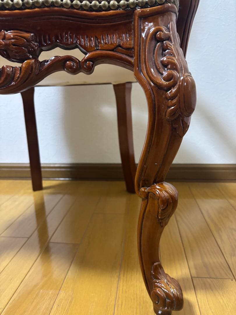 革張アンティークチェア 肘掛け付 古録展 送料無料⓵