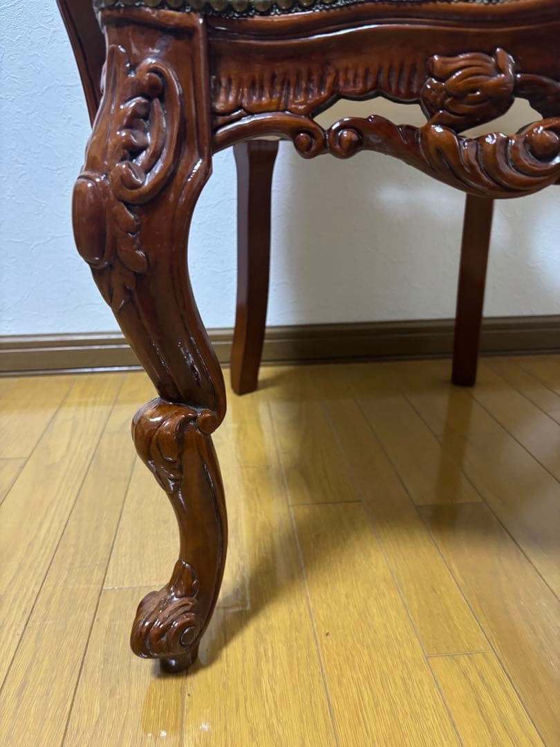 革張アンティークチェア 肘掛け付 古録展 送料無料⓵