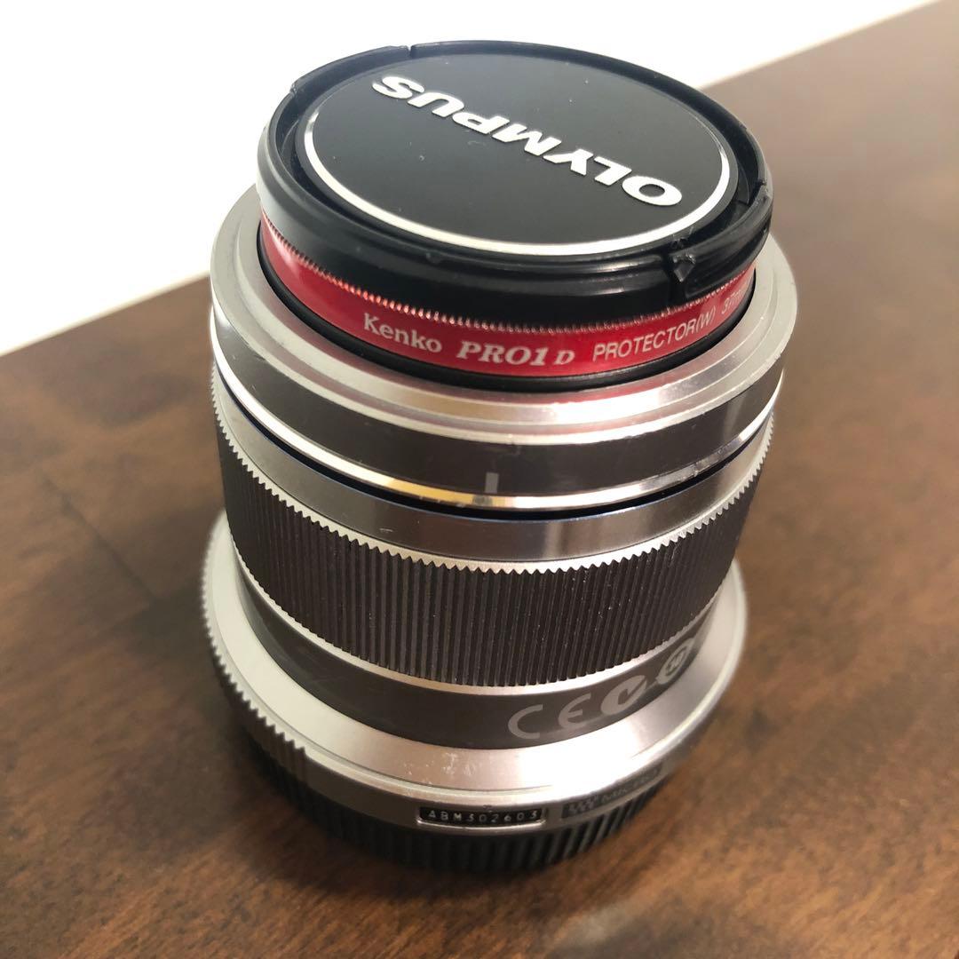 OLYMPUS 45mm F1.8 レンズ