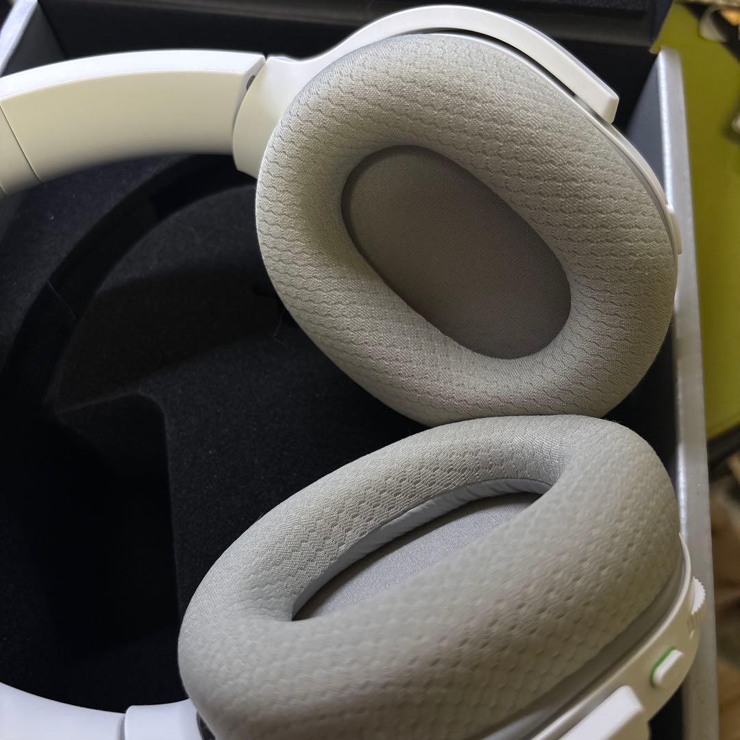 レイザーRAZER barracuda mercury edition白