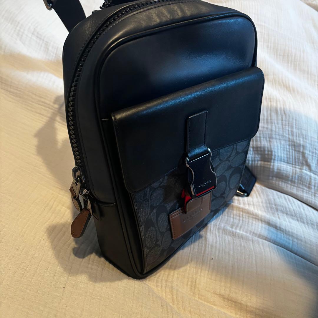 おおもり　Coach ボディバッグ ブラック/グレー