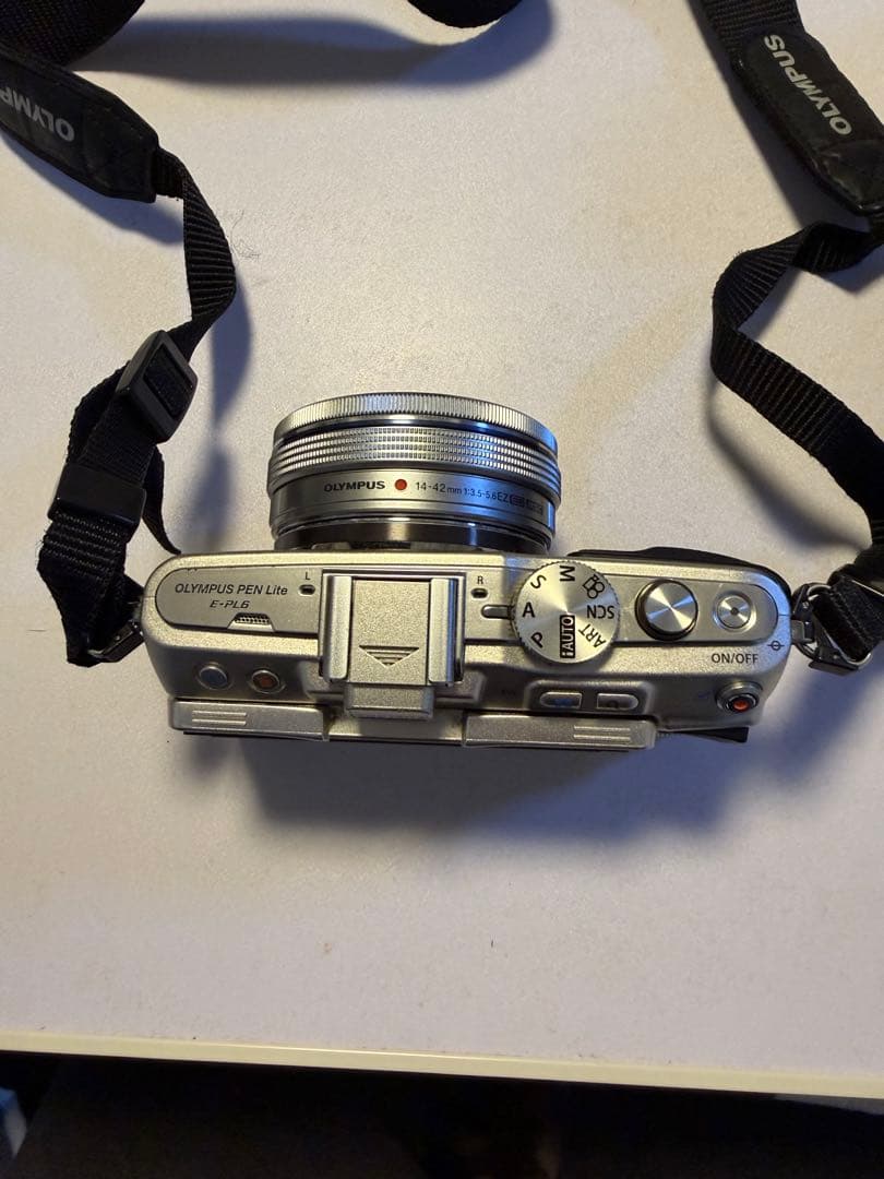 デジタルカメラOLYMPUS E-PL6シルバー