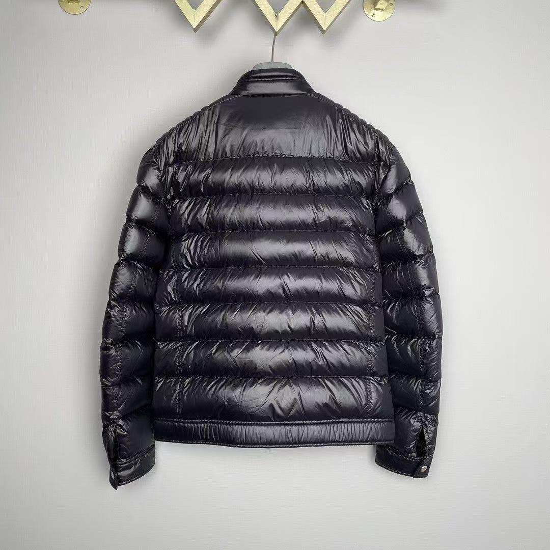極美品黒 ナイロン ダウンジャケット~~~