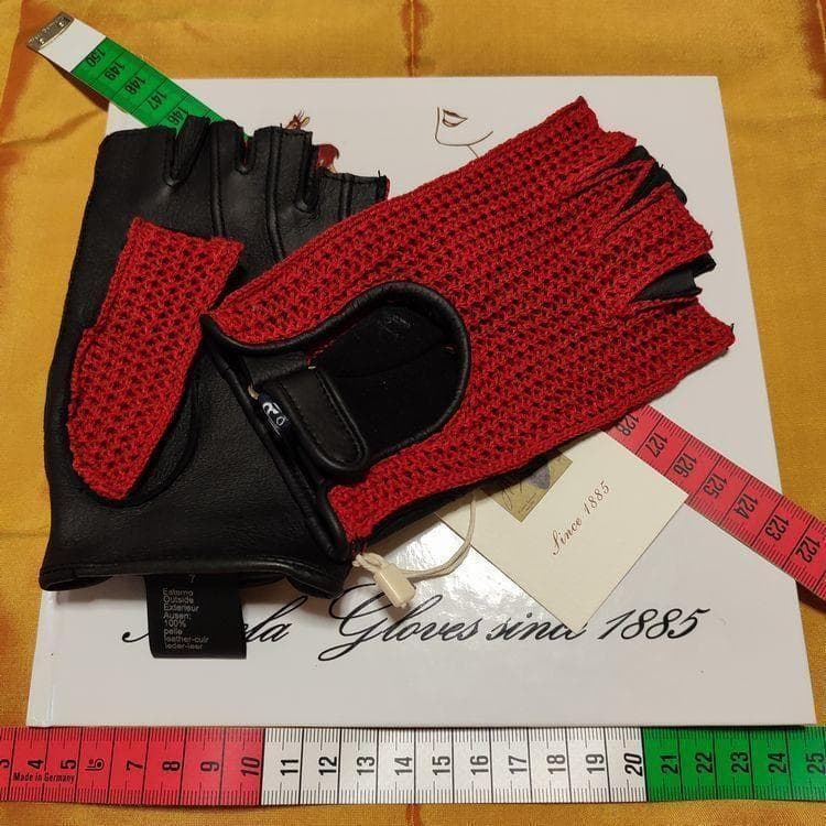 メローラ ディア黒赤メッシュ 指貫ドライビンググローブ フェラーリ別注元