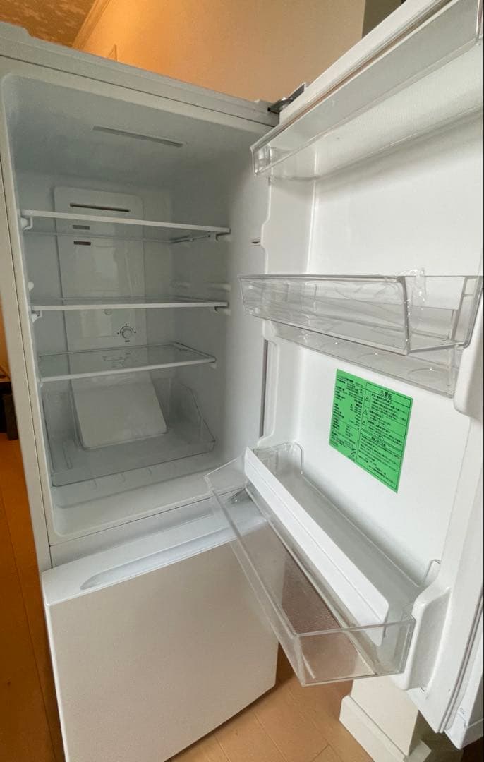 【使いやすい‼️】ノンフロン冷凍冷蔵庫　ホワイト冷蔵庫 156L YRZ-F15J