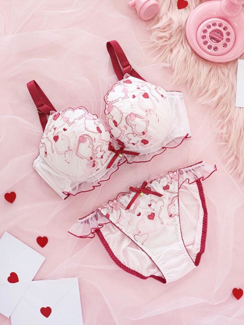 バレンタインハートブラG75ピンクほか