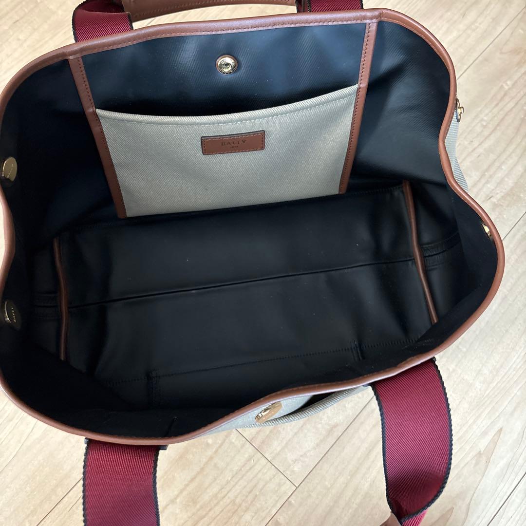 てこ様　【新品‼︎】　BALLY ベージュ キャンバス トートバッグ