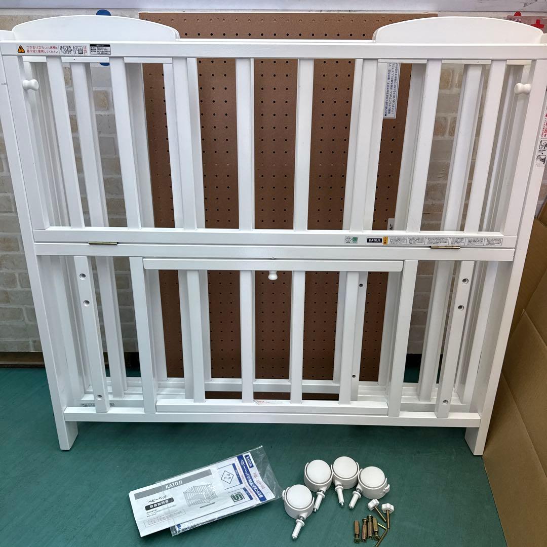 カトージ　折りたたみ　ベビーベッド　ホワイト　ミニサイズ