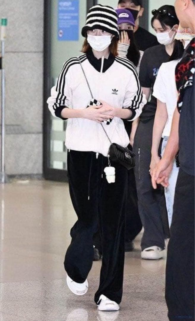 専用　ジャージ アディカラー クラシック トラックトップ