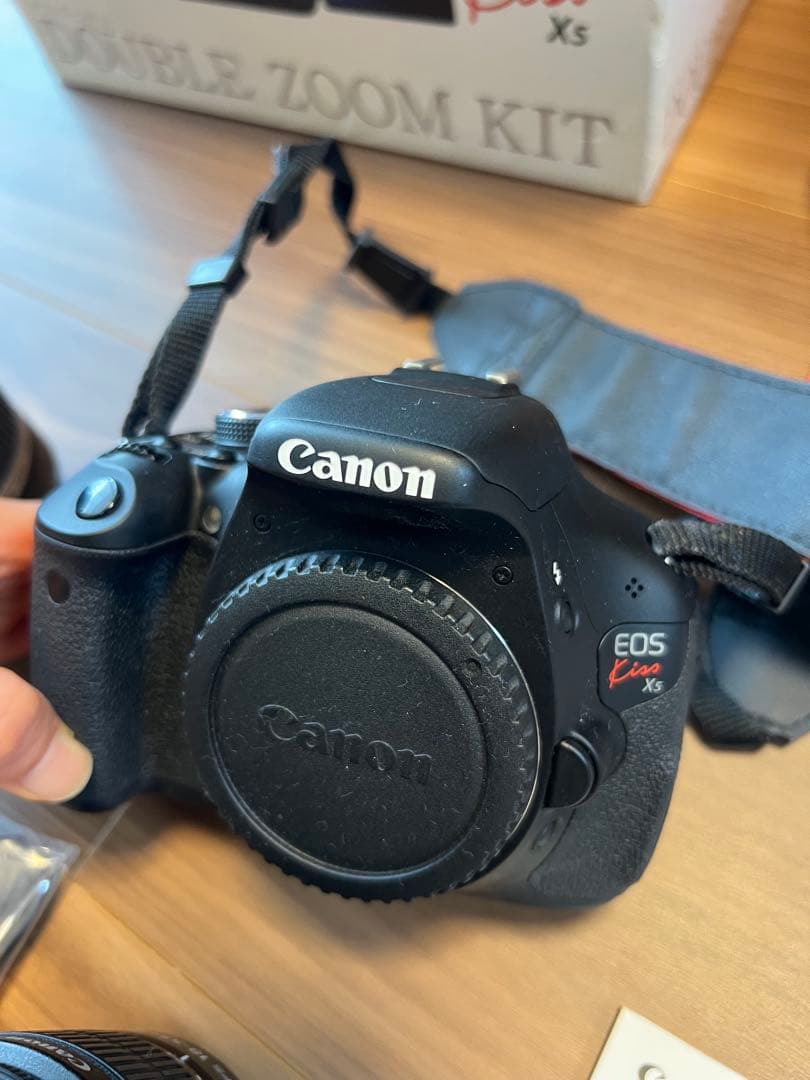 デジタルカメラ canon double zoom kit eos kiss x2