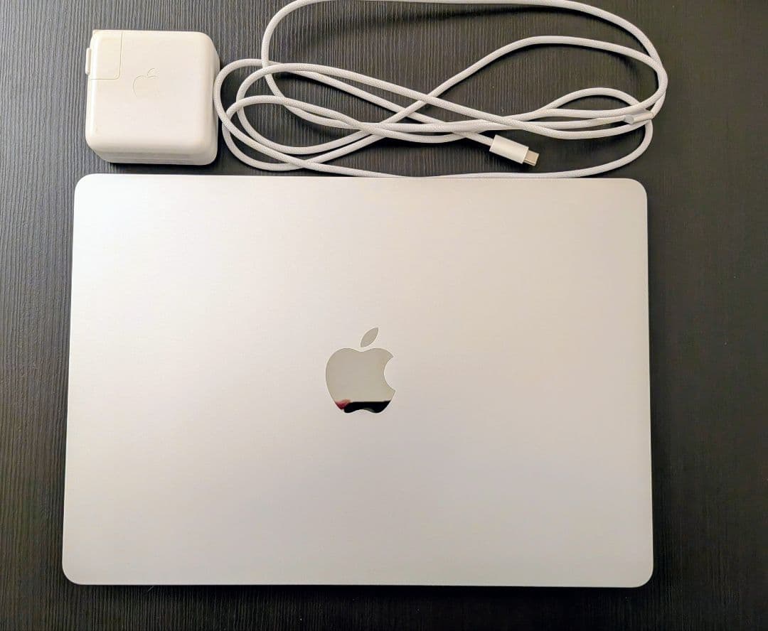 【極美品】MacBook Air 13インチ M3 8GB 512GB