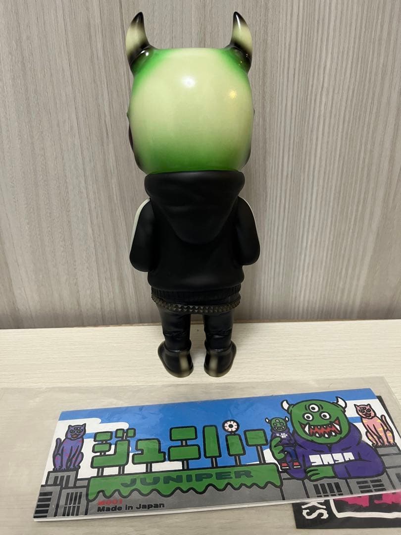 Nekomata worksネコマタワークス ジュニパー ソフビ 蓄光 ブラック