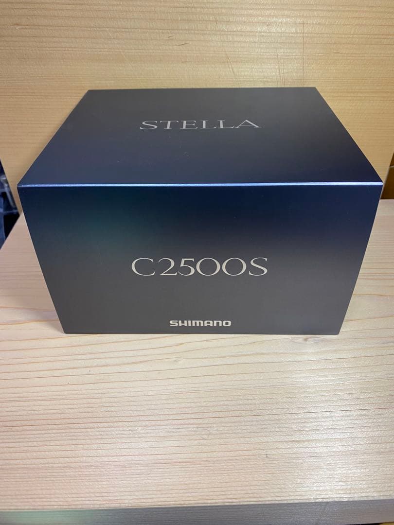 22STELLA スピニングリール C2500S 中古美品