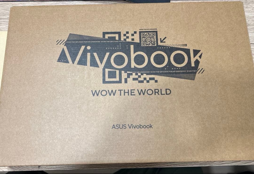 ASUS Vivobook E1404F ノートPC