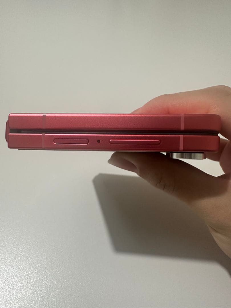 値下げ Galaxy Z Flip7 折りたたみ 美品 256G SIMフリー