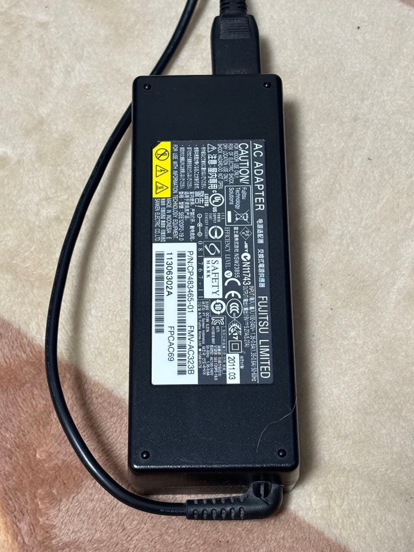 富士通 LIEFBOOK NH77/DD Core i7 2630QMマウス付き