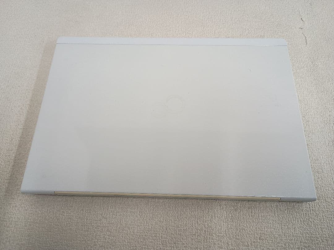 Windowsノート本体 LIFEBOOK UH55/B3 Intel Core i3