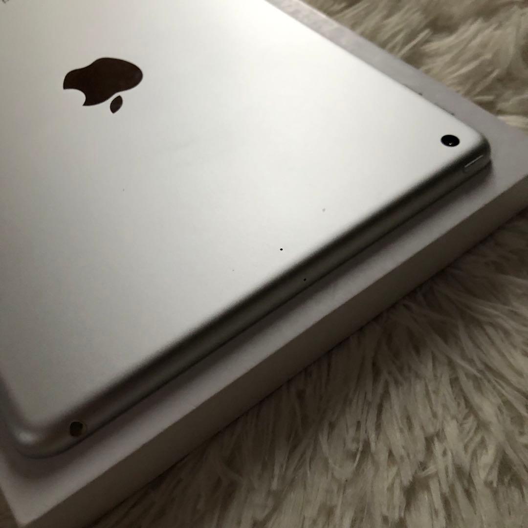 【完動品】iPad 第6世代 32GB 【すぐ発送】