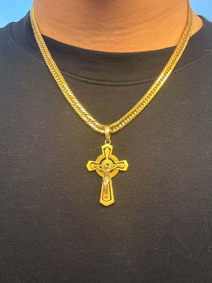 K18ゴールド 十字架ペンダント　18金　18k トップ