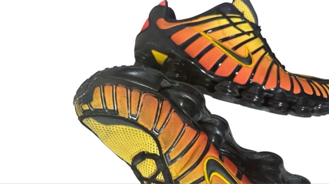 靴 NIKE SHOX TL BLACK UNIVERSI