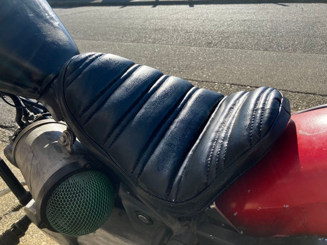 JAZZ50 シート　横タックロール　ポン付け　オリジナル　ジャズ50 バイク