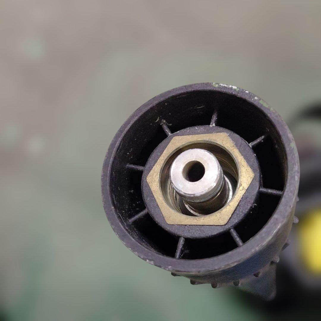 高圧洗浄機　ケルヒャーHD 4/8C