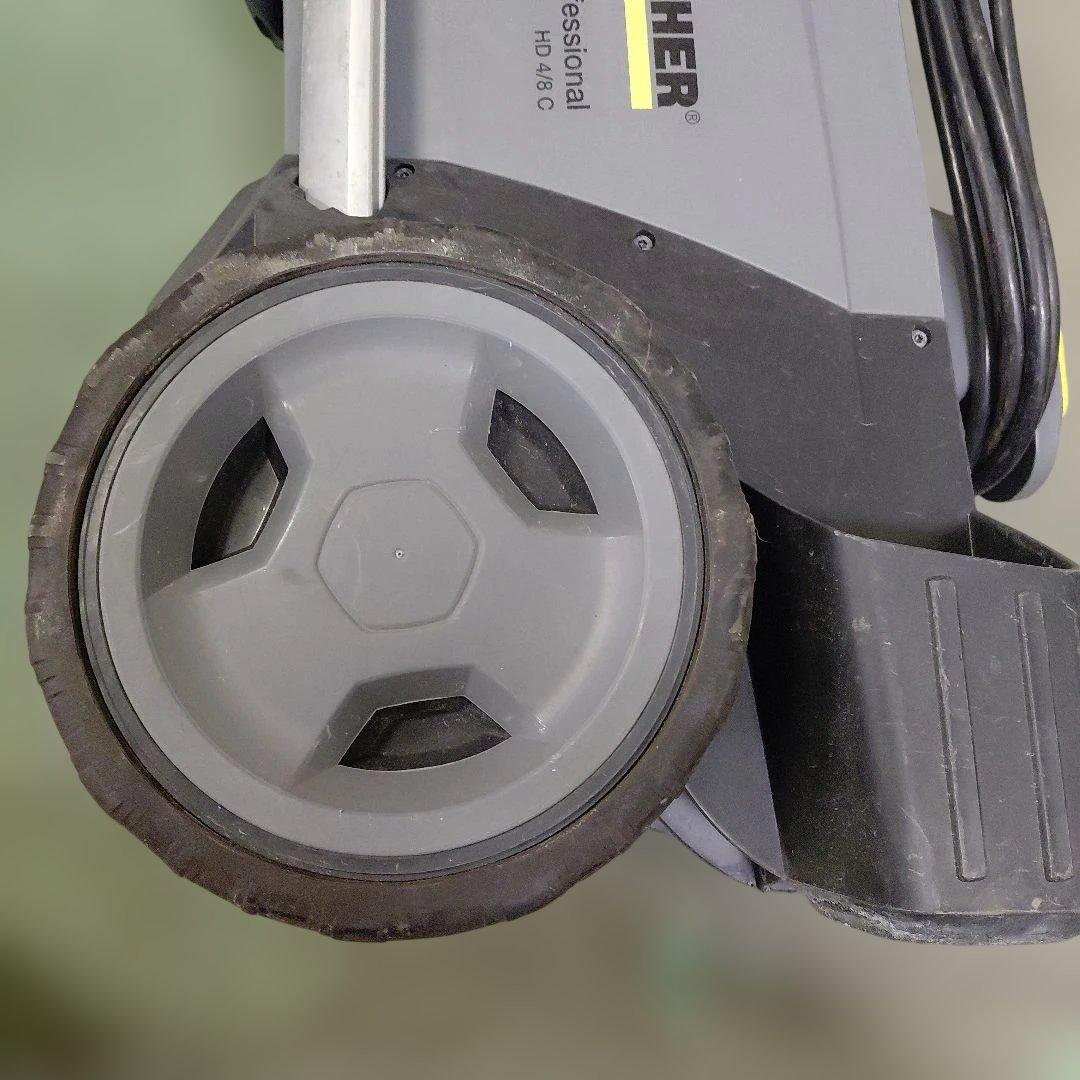 高圧洗浄機　ケルヒャーHD 4/8C