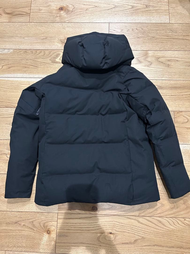 美品⭐︎水沢ダウン　デサントオルテライン　マウンテニア　ブラック　レディースM