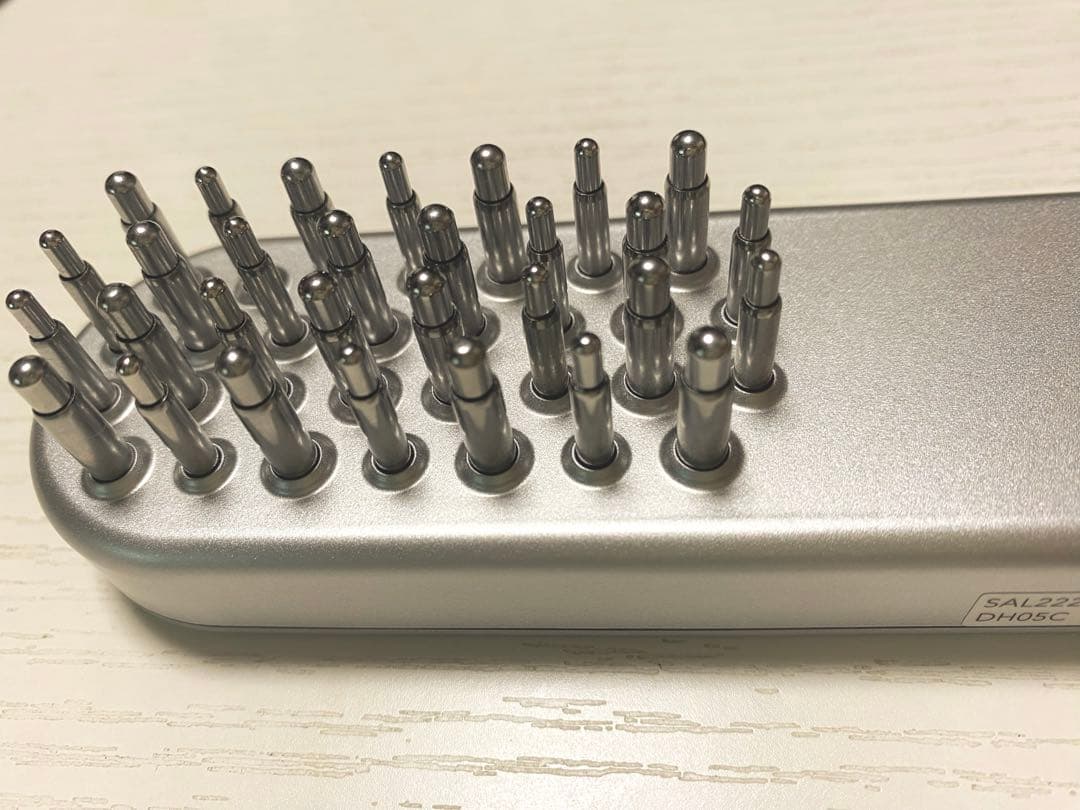 SALONIA 美顔器 スカルプ・フェイス・ボディ用 　　美品　傷、汚れなし