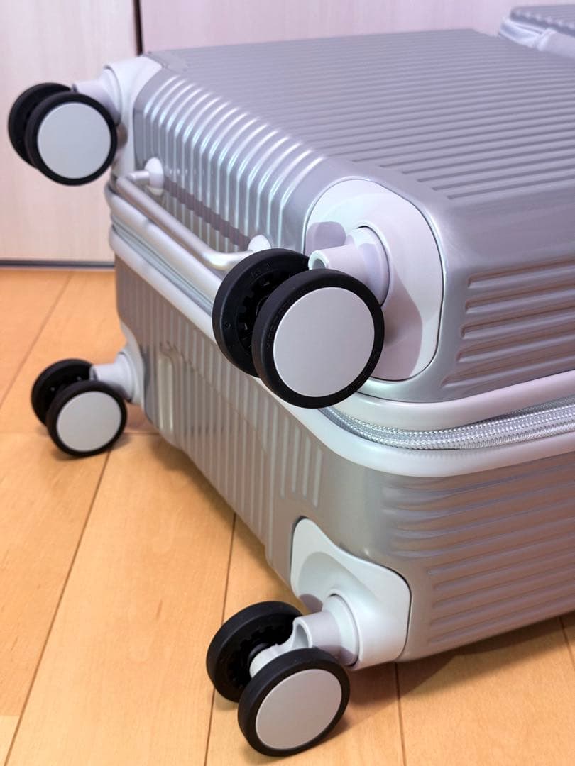 INV60 Silver Sand（シルバーサンド）62L Middle