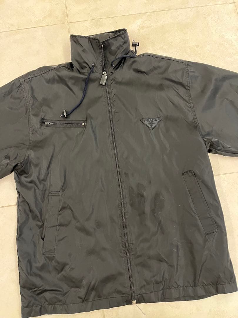 PRADA BIGロゴ　ナイロンジャケット