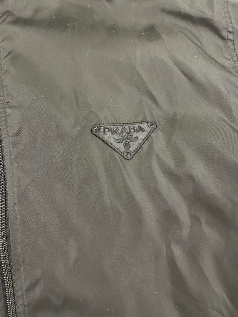 PRADA BIGロゴ　ナイロンジャケット