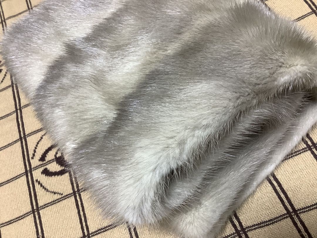 Sale!ハンドメイド♪美しいサファイアミンクのスヌード　スリット　フルスキン