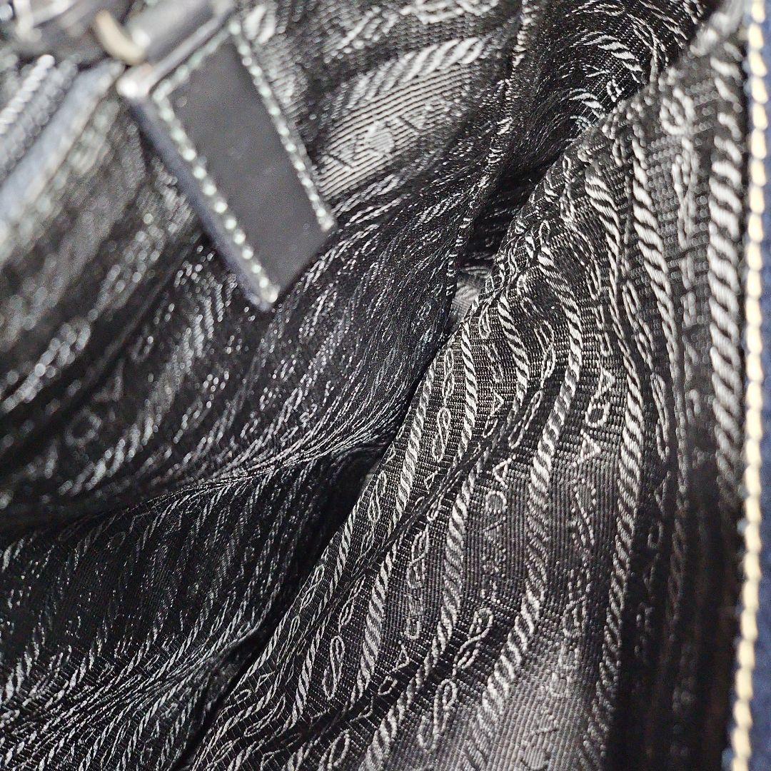 PRADA プラダ メッセンジャーバッグ ショルダーバッグ 3角ロゴ 希少