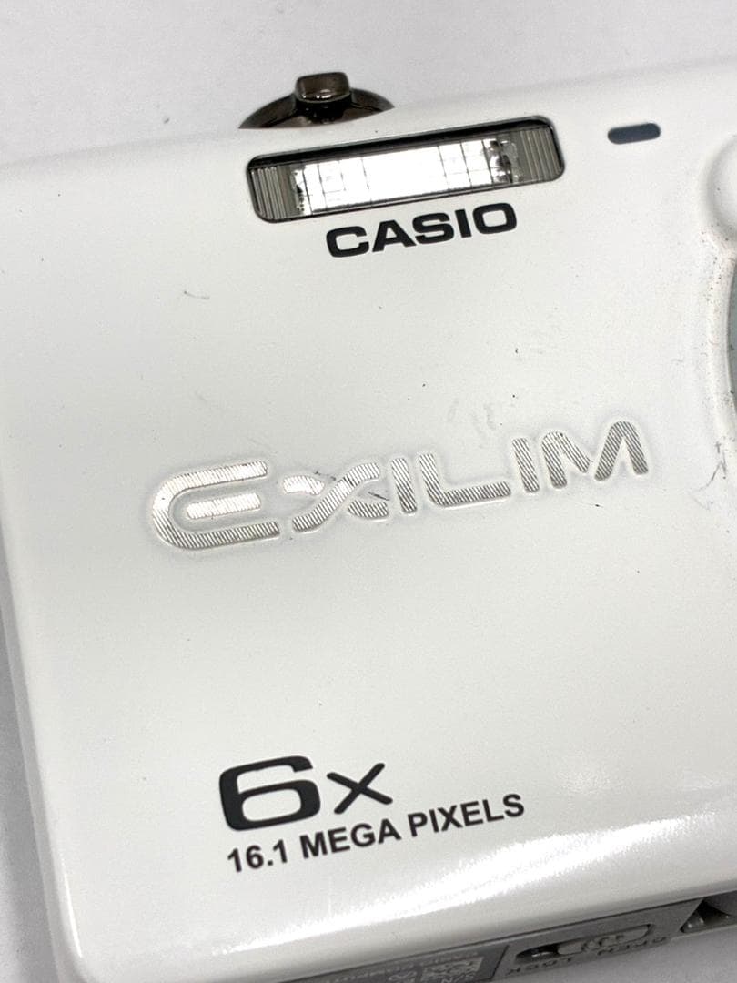 25S11-154 CASIO EXILIM EX-Z880 デジカメ 稼働品