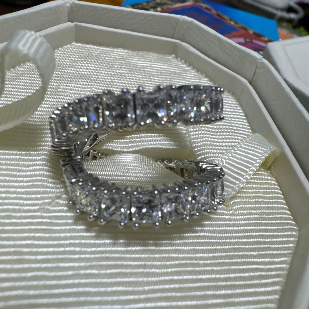 SWAROVSKI Hyperbola インフィニティリング