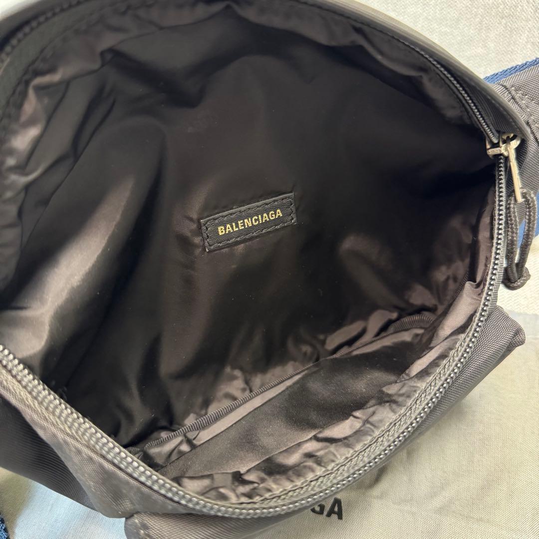 BALENCIAGA バレンシアガ ウィール ベルトパック ボディーバッグ ロゴ