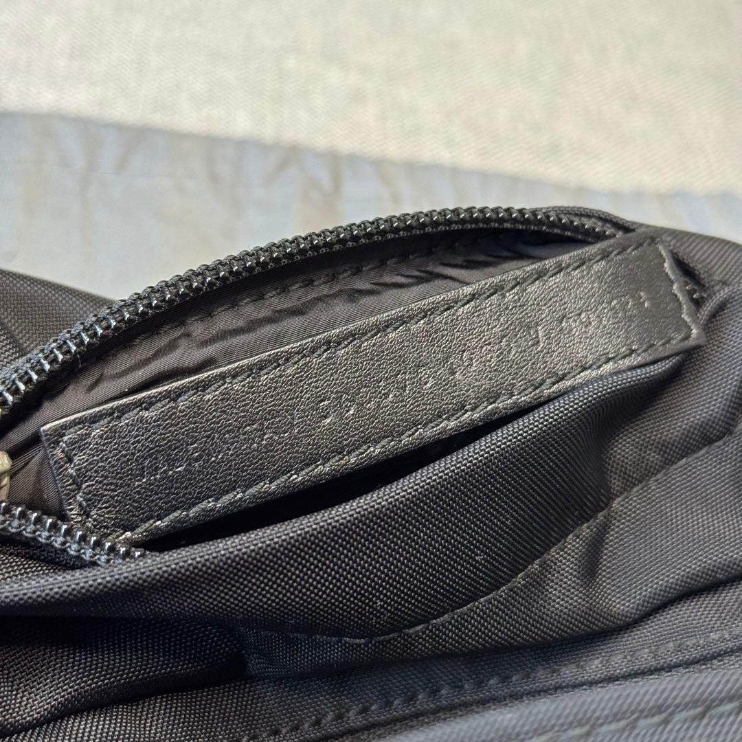 BALENCIAGA バレンシアガ ウィール ベルトパック ボディーバッグ ロゴ