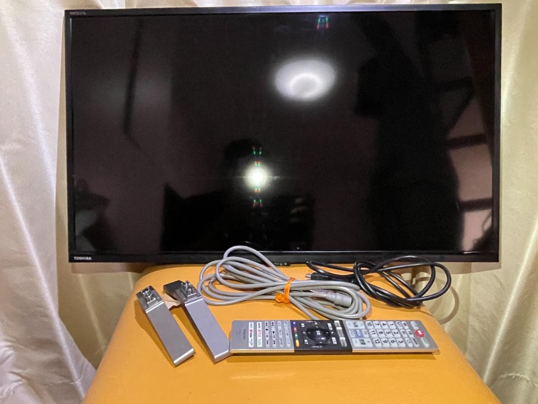 【比嘉崇】★一人暮の視聴に　液晶テレビ　TOSHIBAREGZA32V34